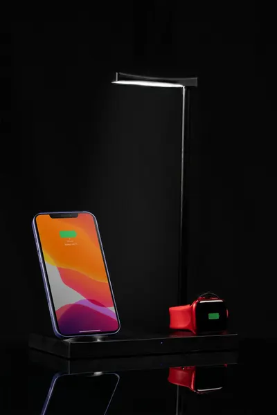 Зарядная станция для apple для телефона, смарт-часов, наушников с лампой, Quick Trick, черная, подарочная док-станция
