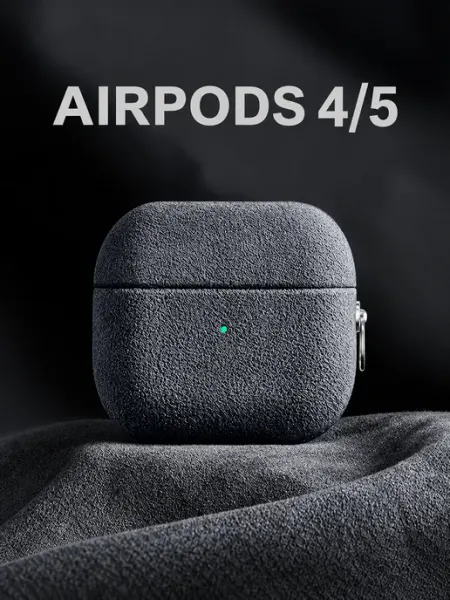 Чехол для Apple AirPods 4 5 пластиковый с карабином Cronax