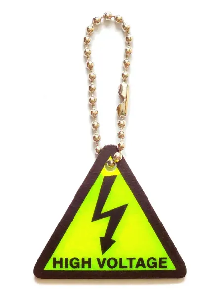 Шаг к безопасности Светоотражатель подвеска "High Voltage"