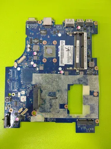 Материнская плата для ноутбука Lenovo G575, LA-6757P REV: 1.0 (AMD E-350). 0ригинал.