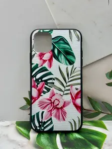 Пластиковый чехол на iPhone 11 защитный