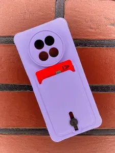 Силиконовый усиленный чехол с карманом для карт на Realme 13 5G / 12 5G ( реалми 13 5 джи реалми 12 5 джи )