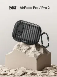 Чехол для наушников AirPods Pro, Pro 2 пластиковый c карабином