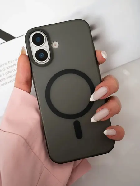 Чехол О'Кейси, для iPhone 17, MagSafe, матовый, чёрный/прозрачный