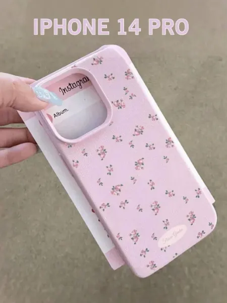 Силиконовый чехол на iPhone 14 pro с принтом цветочки CASE HOUSE