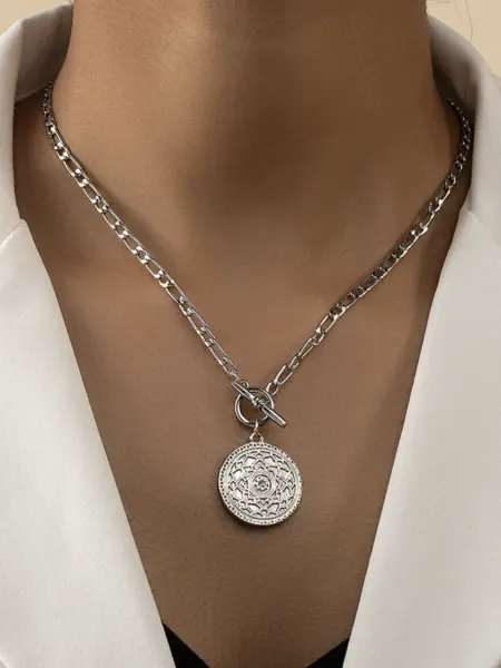 Luxe jewels Цепочка на шею серебристая с подвеской короткая кулон