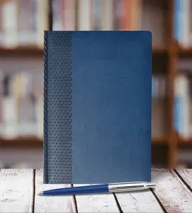 Подарочный набор : Ежедневник недатированный и Шариковая ручка Parker Jotter K160 R0033170