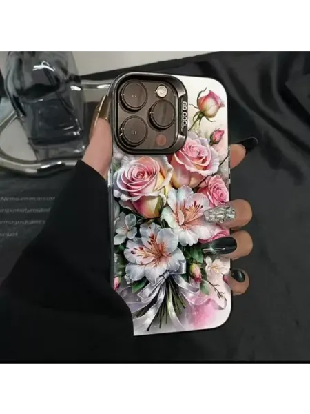 Чехол на iPhone 15