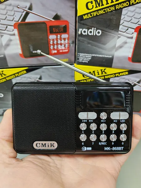 Карманный, цифровой радиоприемник CMiK 868, наушники, MP3, Bluetooth, фонарик