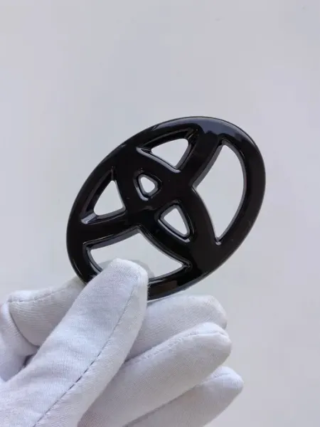 Эмблема на руль Toyota 65*47 мм шильдик значок Toyota NalAuto