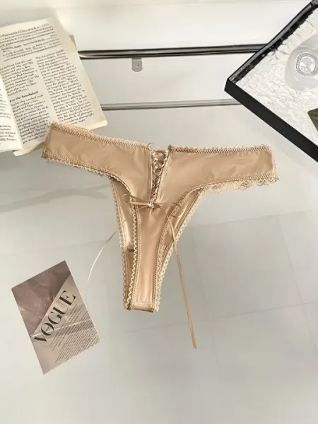 Трусы женские кружевные стринги и сеточка, нижнее белье