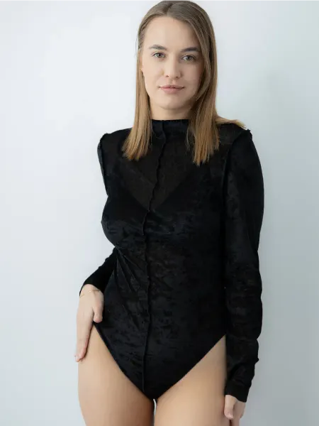 MaxiLina Черное бархатное прозрачное боди больших размеров
