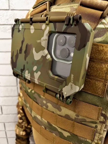 Тактический держатель для смартфона с креплением MOLLE
