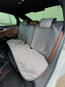 Накидки для ЗАДНИХ автомобильных сидений из велюра и бортом из экокожи / Чехлы на задние сидения автомобиля универсальные / Серые с белой строчкой, 3 шт