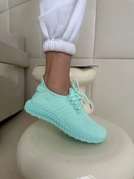 Shoe World Кроссовки текстильные легкие яркие