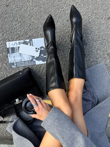 VB Shoes Сапоги демисезонные на каблуке