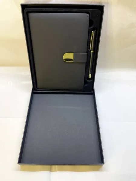 Подарочный набор, ежедневник и ручка Black, Gold