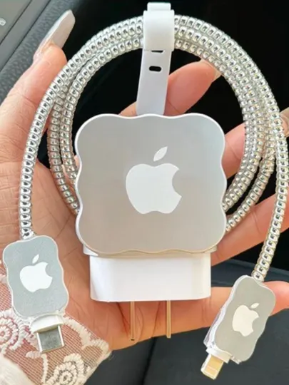 Защита зарядки в сером цвете, на iPhone
