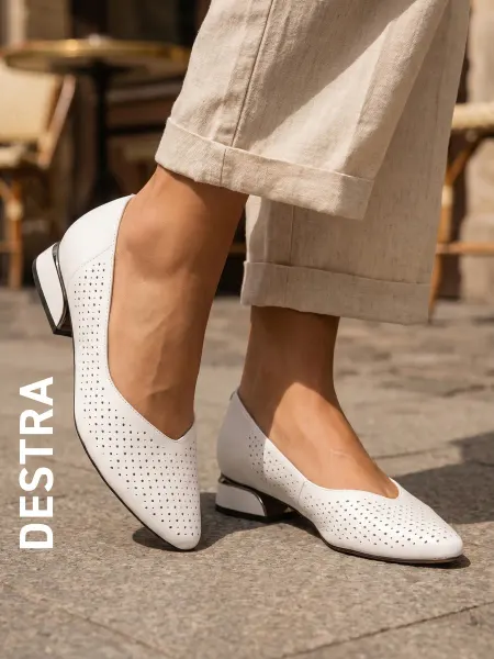 Destra Туфли летние белые на низком каблуке