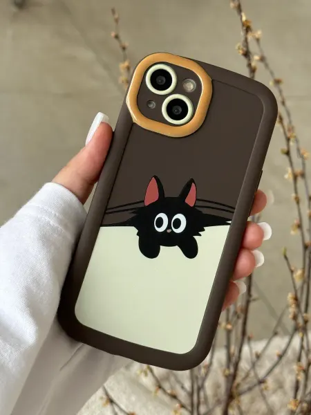 CaseLove Чехол на iPhone 13 коричневый с котом