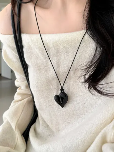 LAWE Акриловый кулон на шею Acryl Heart на шнурке 15-112 см