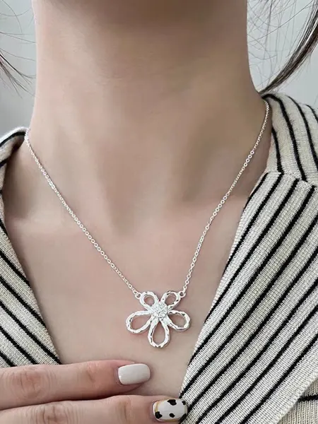 27 STARS STORE Ожерелье с подвеской "Цветок"