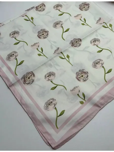 Lady Season Платок шелковый 90х90 см на голову и шею