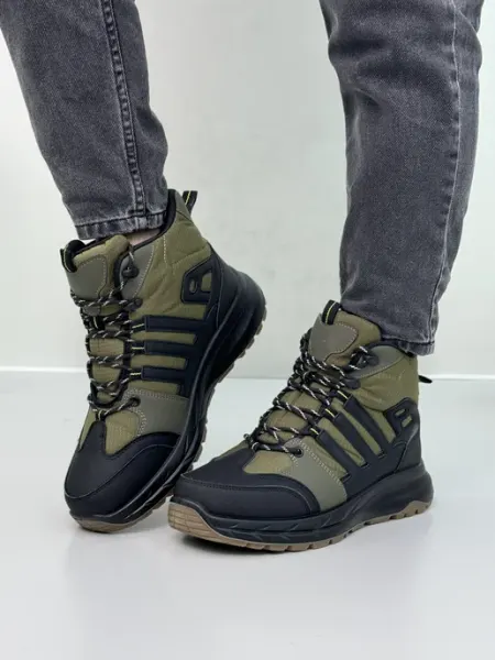 Adidas Кроссовки с мехом антигололед