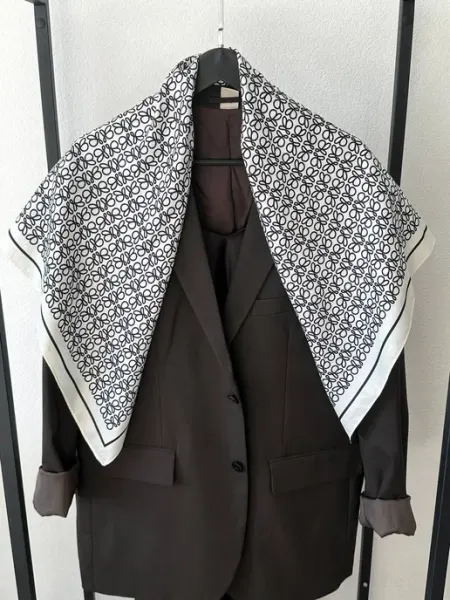 Anastasia shop Шелковый платок на голову и шею