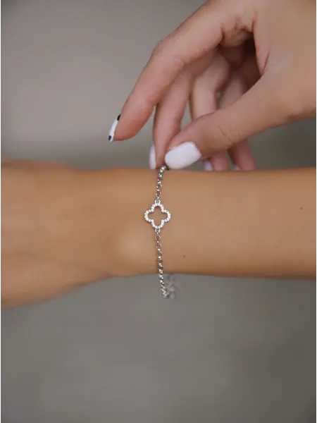 BLV Jewerly Браслет с клевером с фианитами на руку