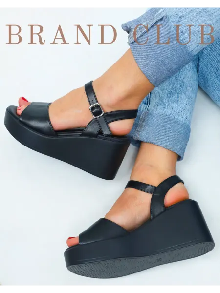 Brand Club Босоножки на платформе открытые летние