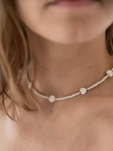 HOCHU CHOKER Бусы из бисера с жемчужным сердечком