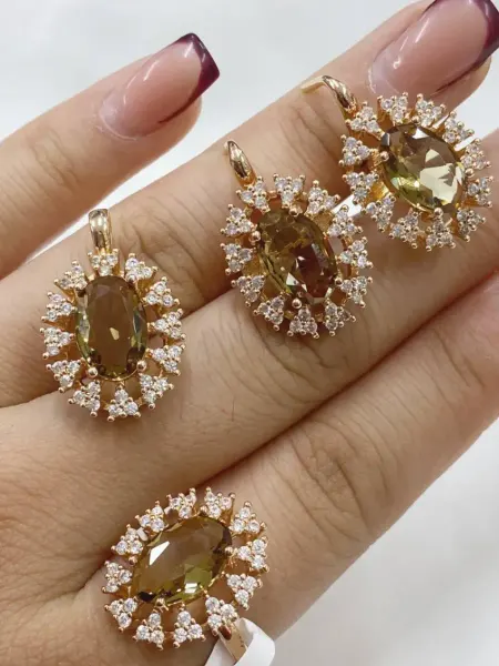 DIAMOND COLLECTION Комплект бижутерии серьги кулон и кольцо с круглым камнем
