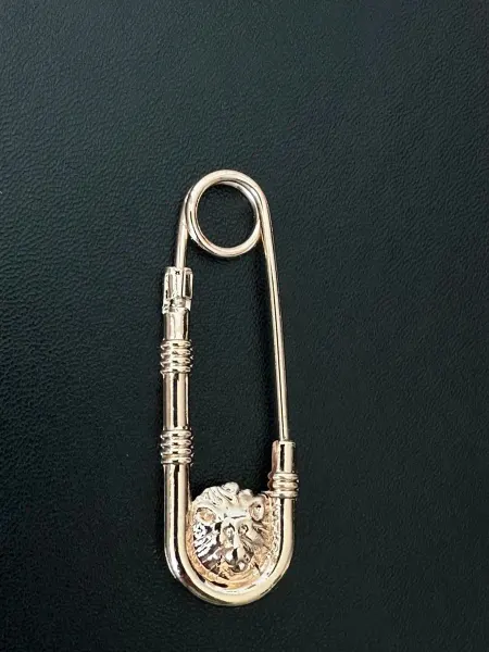 Cose eleganti Булавка светлое золото ЛЕВ