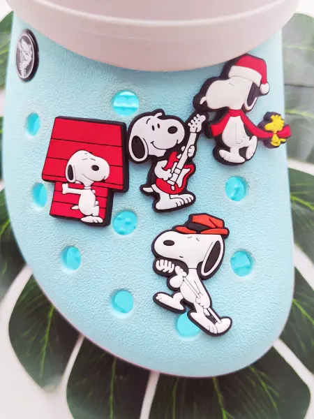 Fun_Jibz Джибитс Снупи на Crocs клипсы детские мультяшки