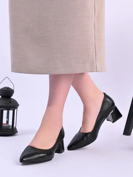 Shoes house Туфли осенние на невысоком каблуке кожа