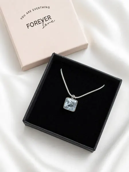 Ir&S Jewelry Подвеска на шею квадрат в подарочной коробке