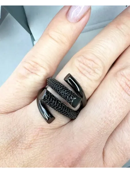 SOLOVYOVA JEWELRY Кольцо черное с камнями бижутерия