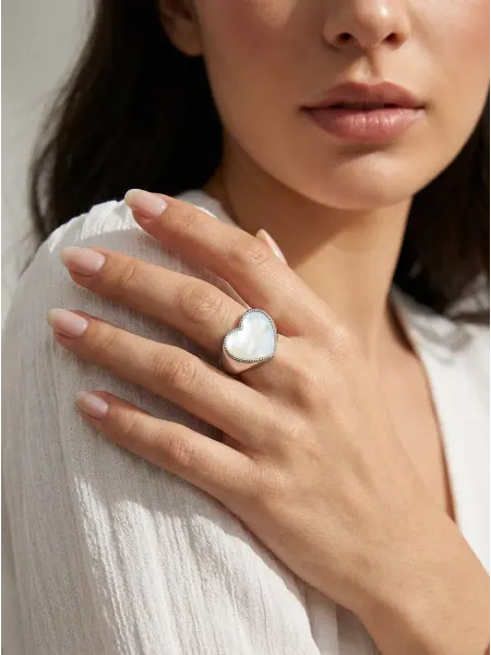 VIP JEWELRY Кольцо сердце из перламутра бижутерия