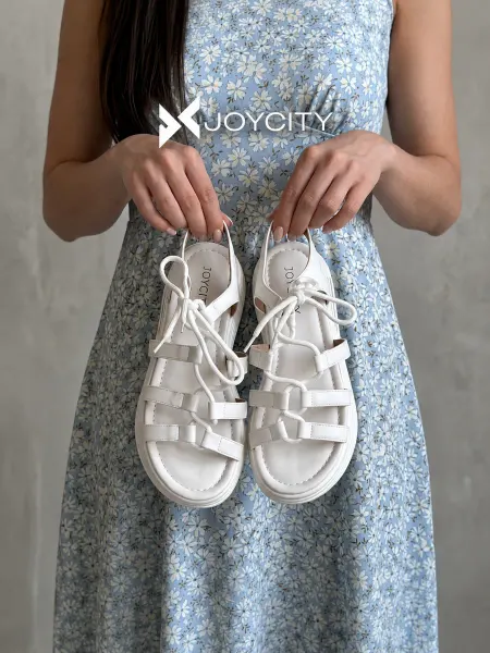 JOYCITY Босоножки летние на платформе с завязками