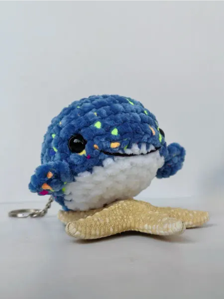 Lily toys Кит вязаная игрушка-брелок