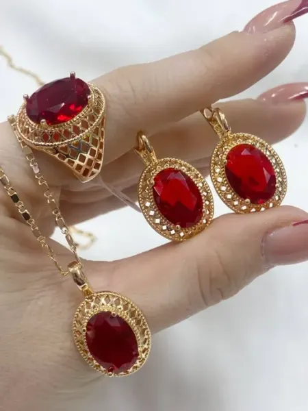 Madina Market Комплект бижутерии серьги кулон и кольцо с крупным камнем
