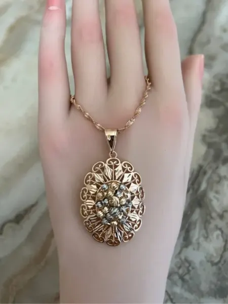 Madina Market Подвеска на шею крупная круглая