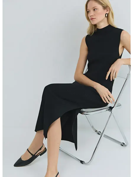 O'STIN Платье вязаное с открытыми плечами и разрезом