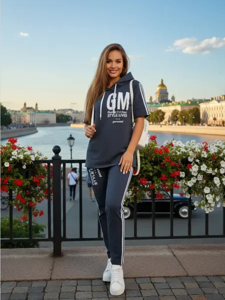 Матвеев А.В. Костюм спортивный женский без начеса