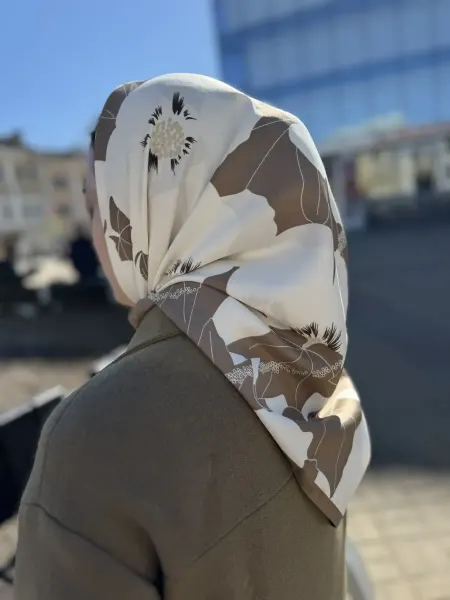 Платок шелковый женский на голову, на пояс, на беро