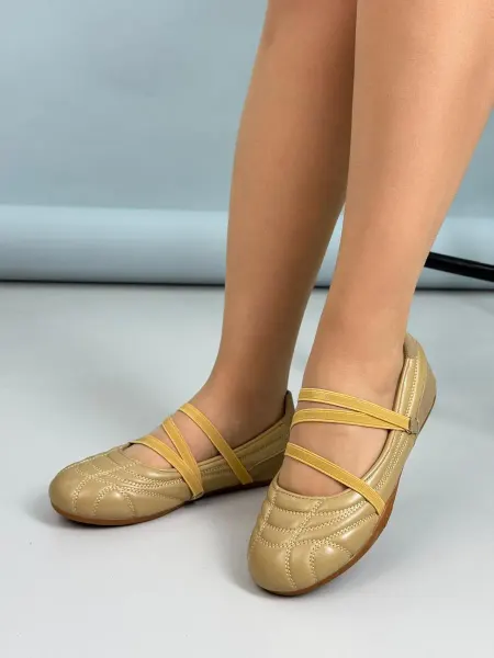 MIUMIU Балетки женские с ремешком