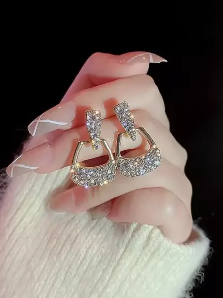MoyShop Серьги бижутерия с камнями