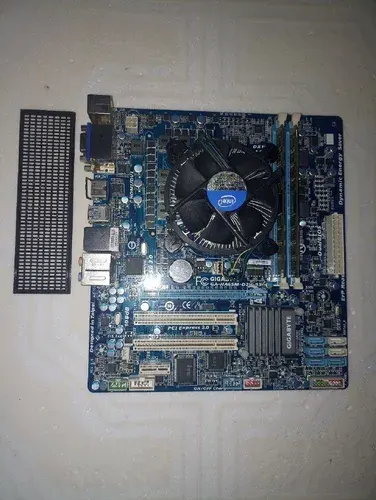 Gigabyte GA-HA65M-D2H-B3 (Сокет 1155) +CPU i3-2100 (2 ядра 4 потока) + 4Gb DDR3 +кулер, с задней 3D планкой USB 3.0, LGA 1155, DDR3, Материнская плата