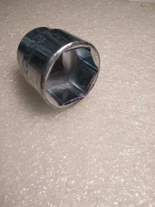 Торцовая головка 1/2" 32 мм 6-гранная оцинков.